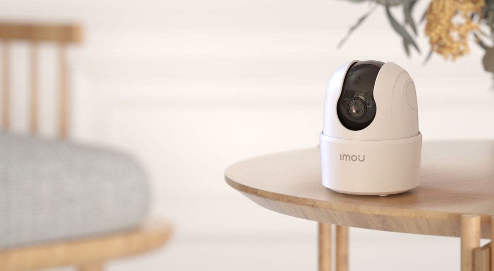 Hầu hết camera Wi-Fi tr&ecirc;n thị trường hiện nay vẫn t&iacute;ch hợp sẵn một cổng mạng d&acirc;y ph&iacute;a sau th&acirc;n m&aacute;y.